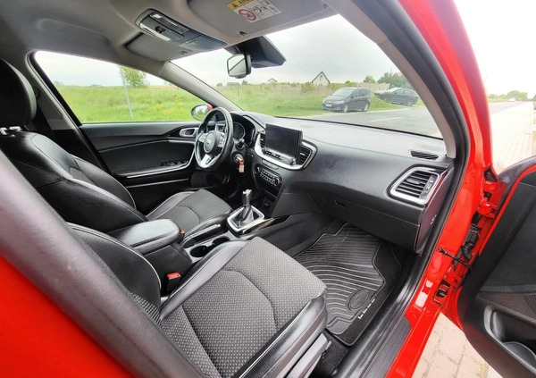 Kia Ceed cena 50900 przebieg: 60950, rok produkcji 2020 z Łomianki małe 121